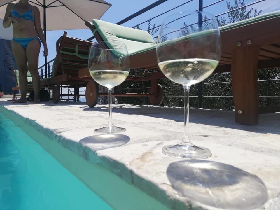 インペリア Il Sole Di Poggi Bed & Breakfast エクステリア 写真
